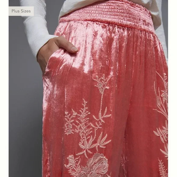 ANTHROPOLOGIE pink velvet joggers - Picture 3 of 8